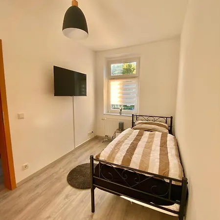 Daire Schoene 3-zimmer Monteurswohnung Im Sueden Von Eg Leipzig