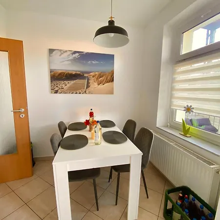 Schoene 3-zimmer Monteurswohnung Im Sueden Von Eg *